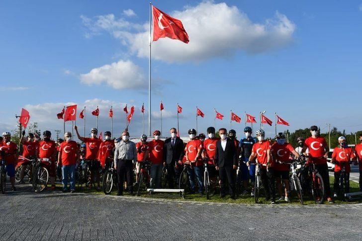 Şehitlere saygı için pedal çevirdiler G3