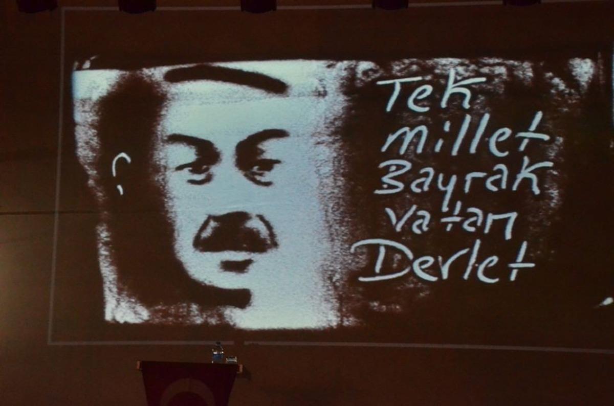 Kum sanatı ile 15 Temmuz&rsquo;u ve Ayasofya&rsquo;yı anlattı