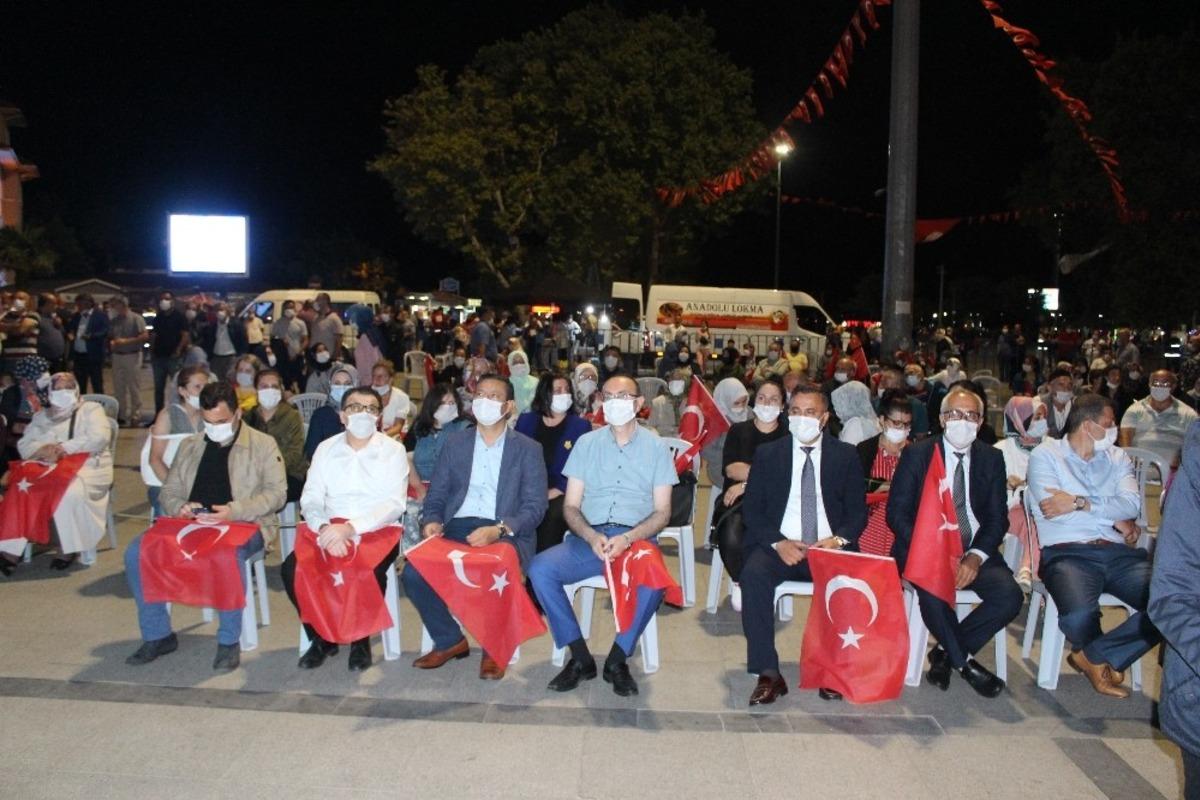 Bandırma Demokrasi N&ouml;betinde buluştu