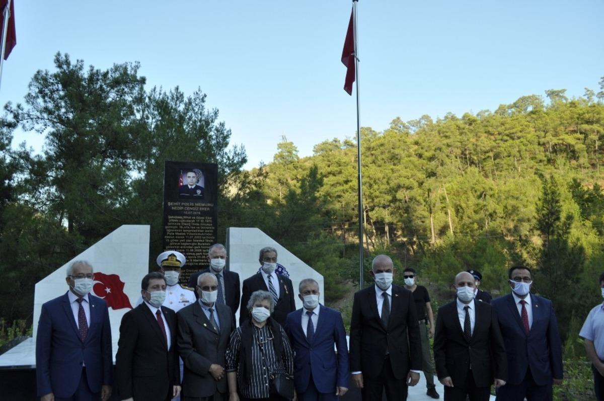 15 Temmuz şehidi i&ccedil;in Anıt ve &ccedil;eşme a&ccedil;ılışı yapıldı