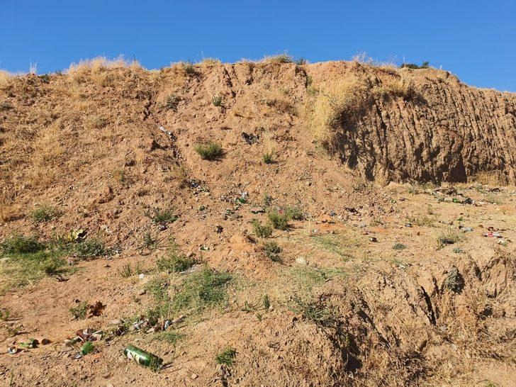 Duyarsız vatandaşların bıraktığı çöpler tehlike saçıyor G4