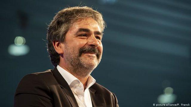 Deniz Yücel'den hapis cezası kararına tepki: Karar yasa dışı