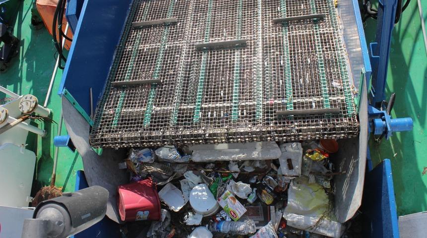 Tedirgin eden açıklama: 2050 yılında denizlerde balıklardan çok mikroplastik olacak