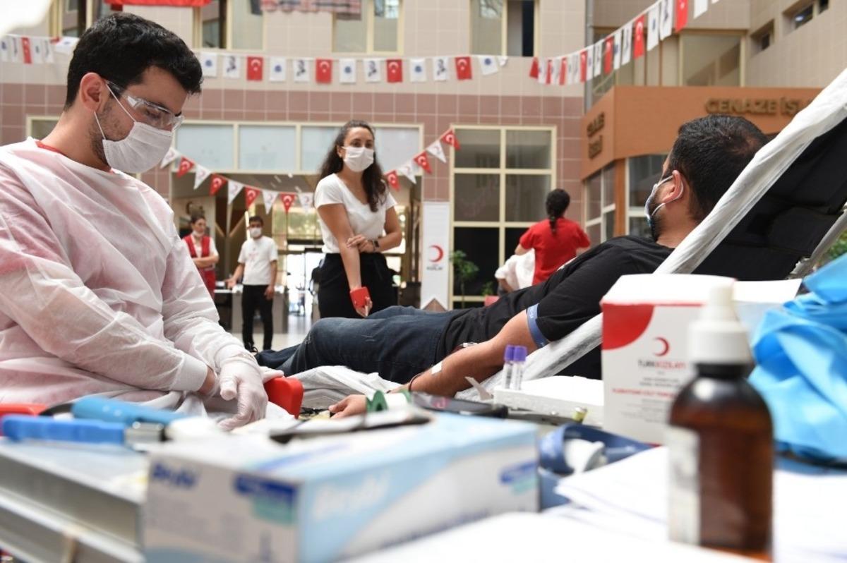 Belediye personelinden k&ouml;k h&uuml;cre ve kan bağışı