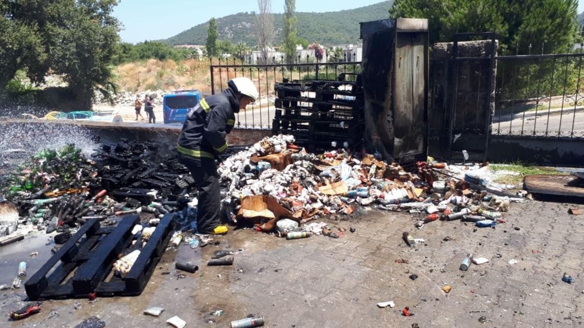 Bodrum&rsquo;da itfaiye ekipleri 12 saatte 12 olaya m&uuml;dahale etti