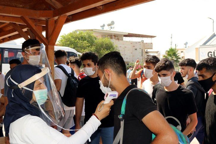 Mersin’de başarılı öğrenciler yaz kampına gönderildi G4