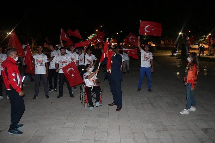 Ağrı’da “15 Temmuz Sancak Koşusu” yapıldı G1
