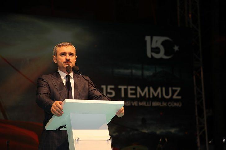Bayram Şenocak: “Milli iradeyi yok sayanlara karşı her zaman ‘Demokrasi Nöbeti’ndeyiz” G4