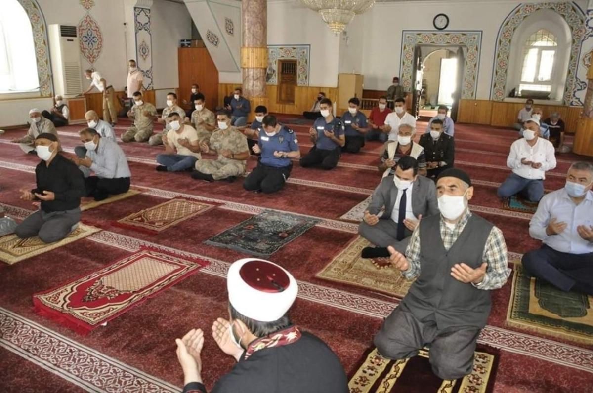 G&uuml;r&uuml;n&rsquo;de 15 Temmuz Demokrasi ve Milli Birlik G&uuml;n&uuml; anma etkinlikleri ger&ccedil;ekleştirildi