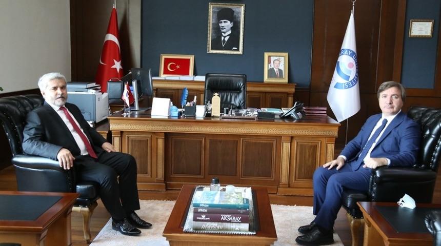 Vali Aydoğdu Rekt&ouml;r Şahin&rsquo;i ziyaret etti