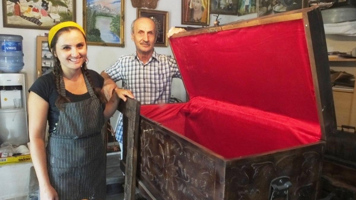 Balıkesir&rsquo;de tarım teknikeri evini sanat galerisine &ccedil;evirdi