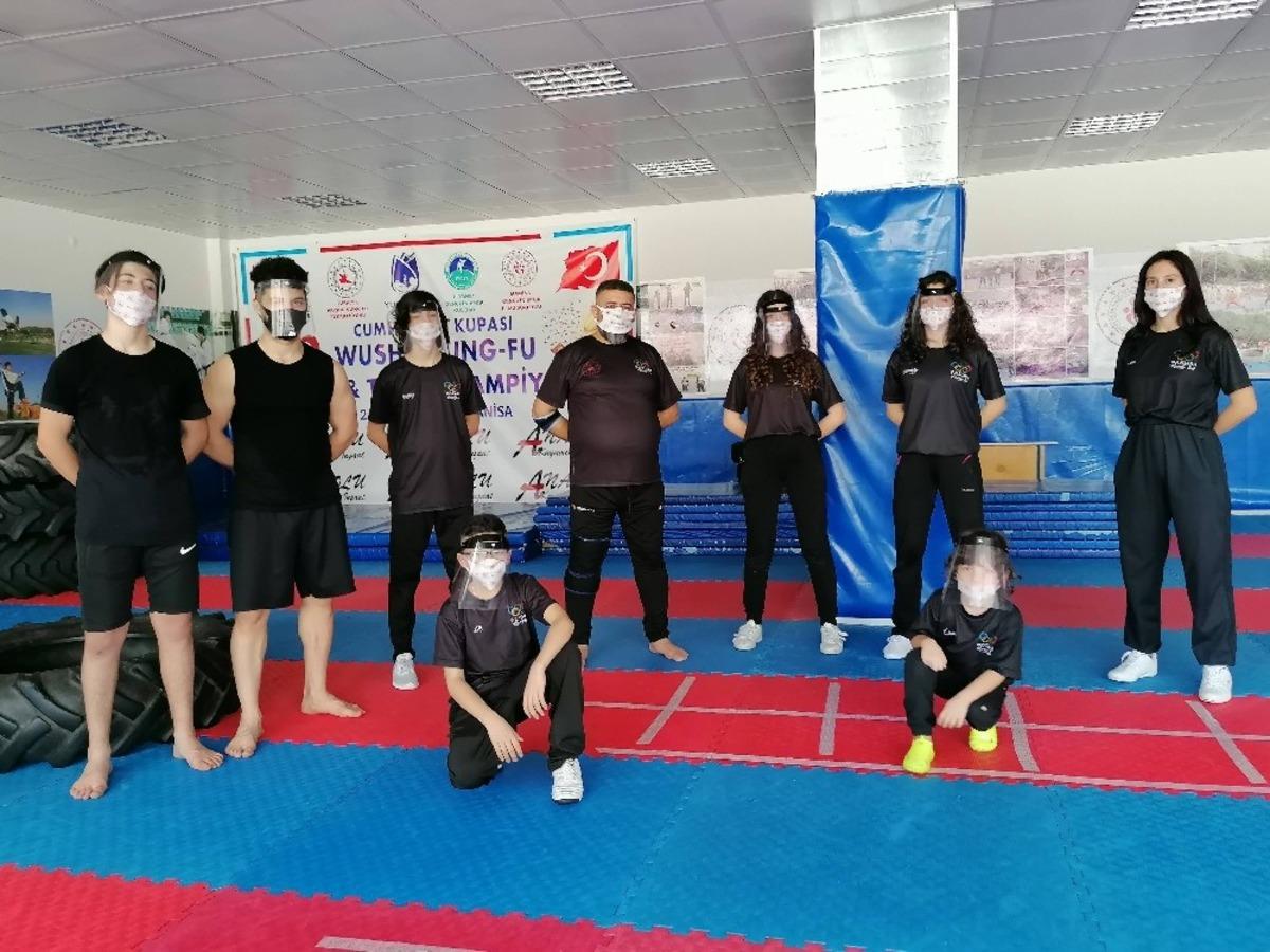 Yunusemre&rsquo;de 9 branşta spor &ccedil;alışmaları devam ediyor