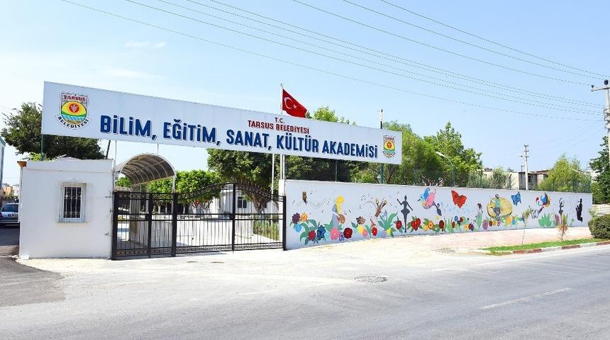 Tarsus&rsquo;un en donanımlı bilim ve sanat akademisi a&ccedil;ılıyor