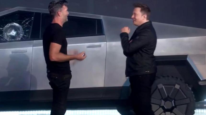 Tesla Avrupa'da: Elon Musk GigaFactory Berlin'i ilk kez paylaştı!