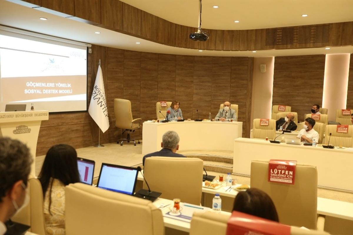 Gaziantep&rsquo;te g&ouml;&ccedil; y&ouml;netimi &ccedil;alıştayı d&uuml;zenlendi