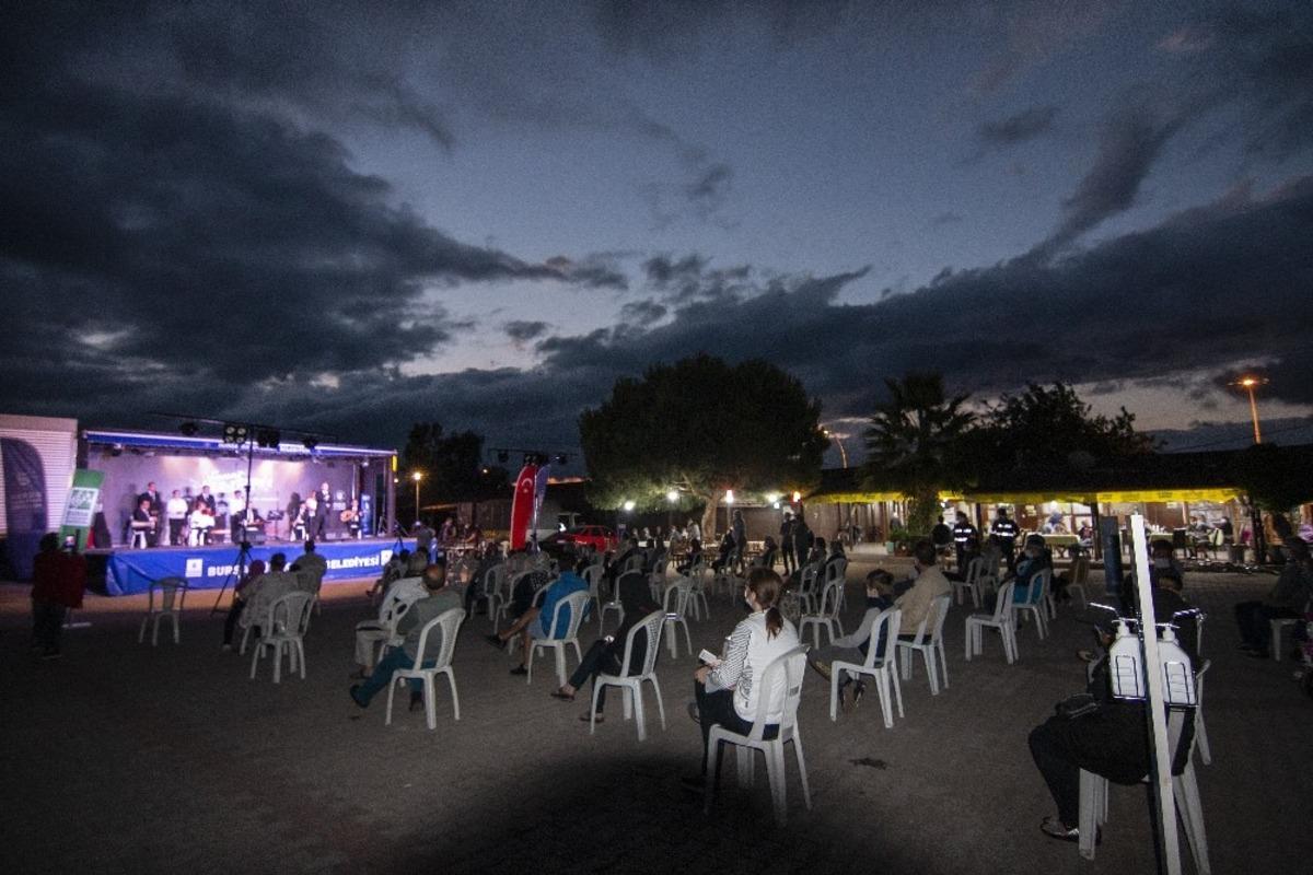 Bursa&rsquo;da sanat tırı mahalle mahalle dolaşıyor