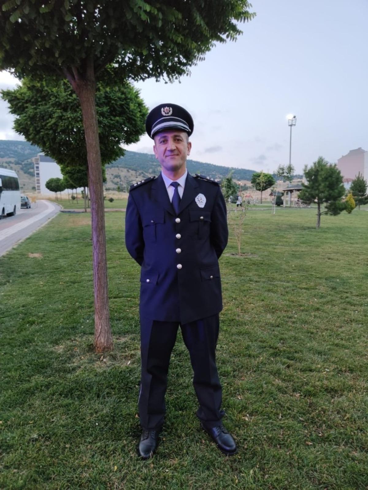 Başarılı emniyet personelleri terfi ettiler