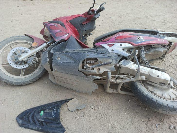 Otomobilin çarptığı elektrikli bisiklet sürücüsü yaralandı G2