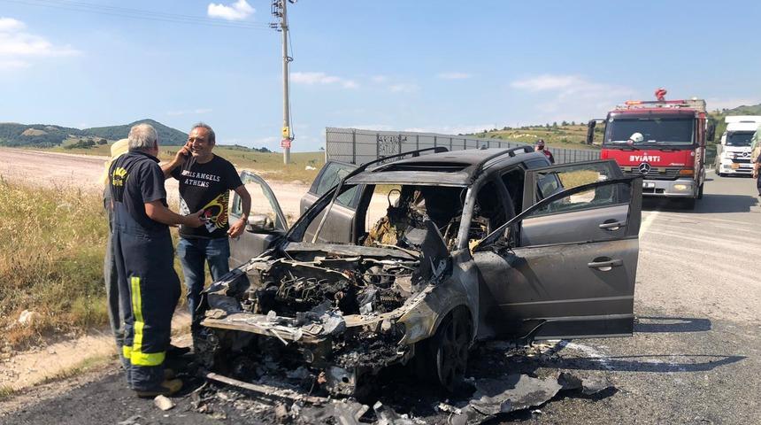 Seyir halindeyken alev alev yandı