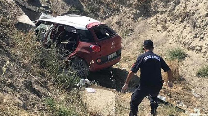 Ankara'da kahreden kaza! Aynı aileden 3 kişi &ouml;ld&uuml;