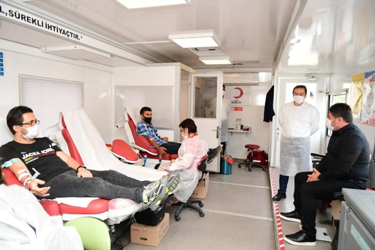 Altınordu Belediyesi&rsquo;nden Kızılay&rsquo;a kan desteği