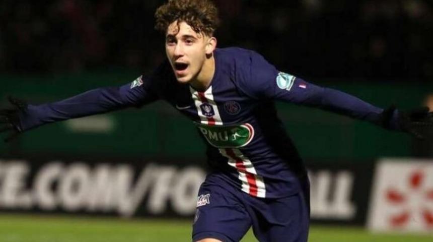 Saint Etienne, Adil Aouchiche ile anlaştı