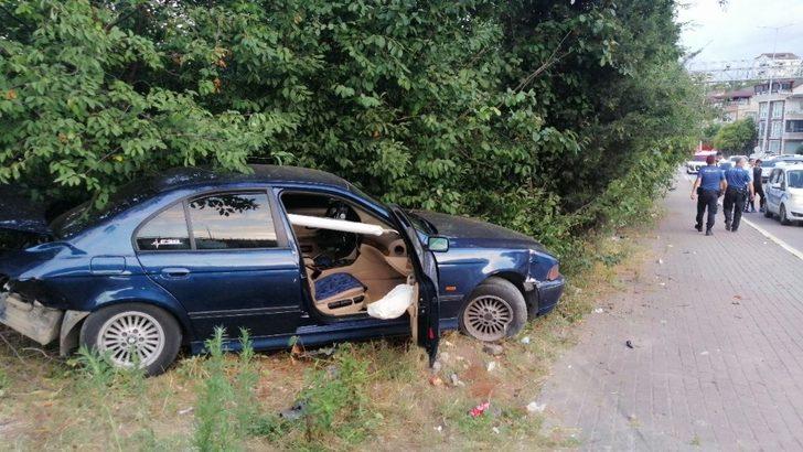 Otomobil ile hafif ticari araç çarpıştı: 1 yaralı G3