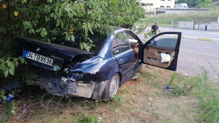 Otomobil ile hafif ticari araç çarpıştı: 1 yaralı G5