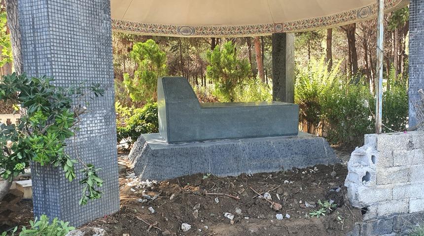 Eski belediye başkanının mezarı 18 yıl sonra açıldı