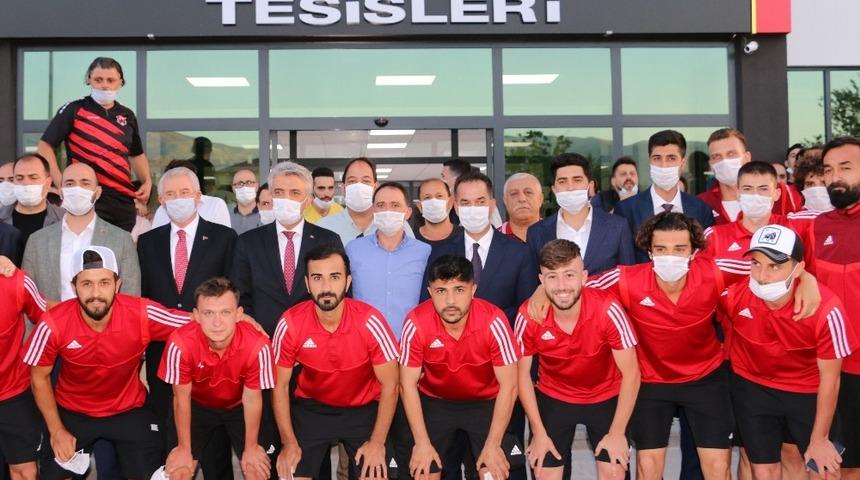 24Erzincanspor play- off için yola çıktı
