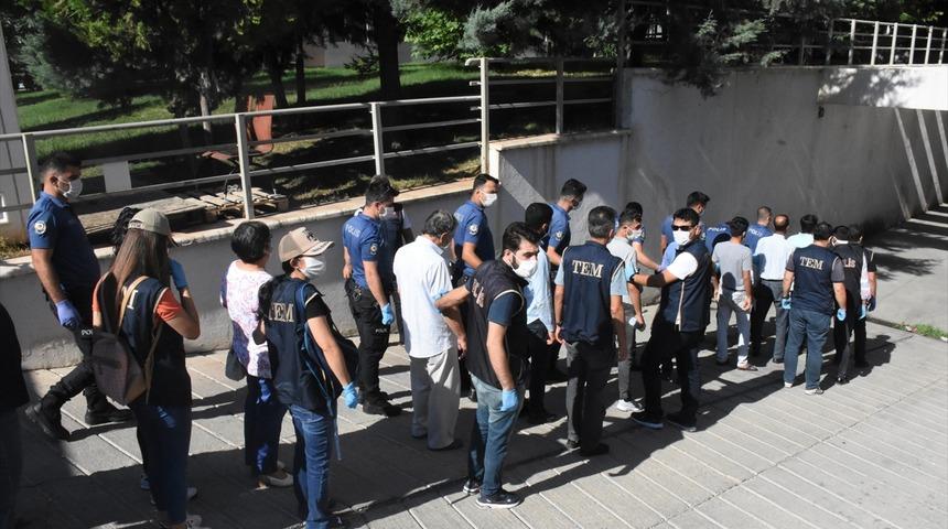 Gaziantep'te ter&ouml;r &ouml;rg&uuml;t&uuml; PKK/KCK'ya y&ouml;nelik operasyonda 9 tutuklama