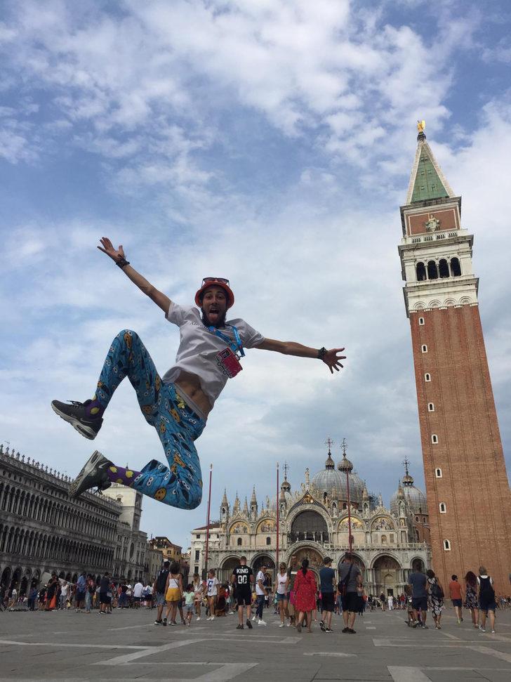 Gelecekteki kızı için otostopla dünyayı geziyor G5