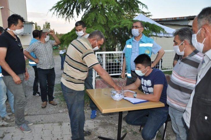 Dumlupınar’da 48 vatandaşa 71 koç dağıtıldı G4