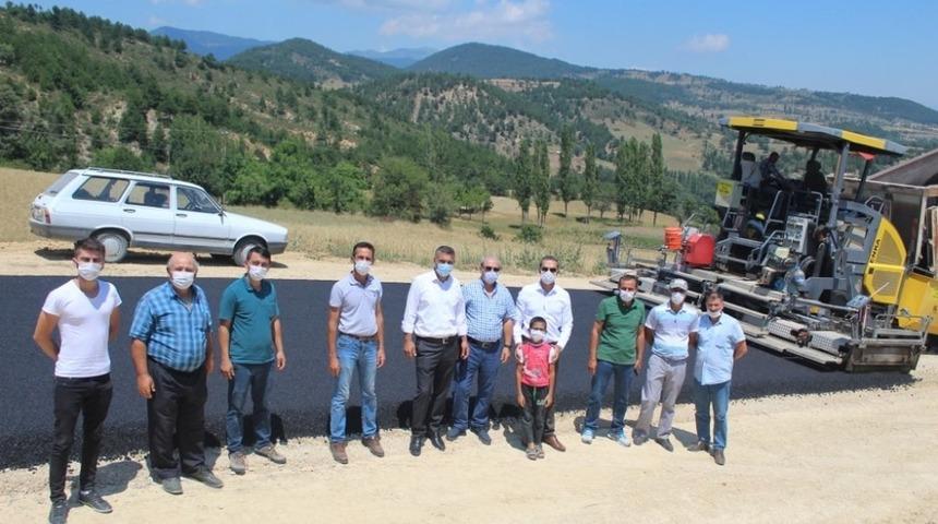 Kaymakam &Ccedil;i&ccedil;ek: "Amacımız k&ouml;yl&uuml;lerimize daha kolay ulaşım imkanı sağlamak"