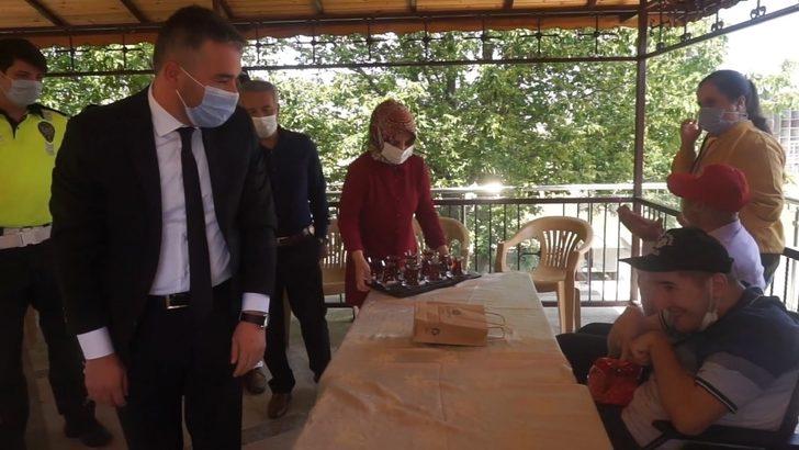 Belediyeden Sefa Emre’ye sürpriz doğum günü G4