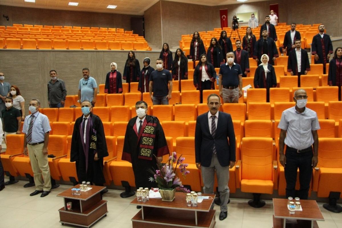 F&Uuml; Veterinerlik Fak&uuml;ltesi&rsquo;nde yemin t&ouml;reni