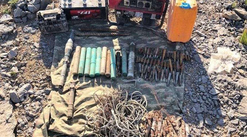 &Ccedil;ukurca kırsalındaki 2 odalı mağarada m&uuml;himmat ele ge&ccedil;irildi