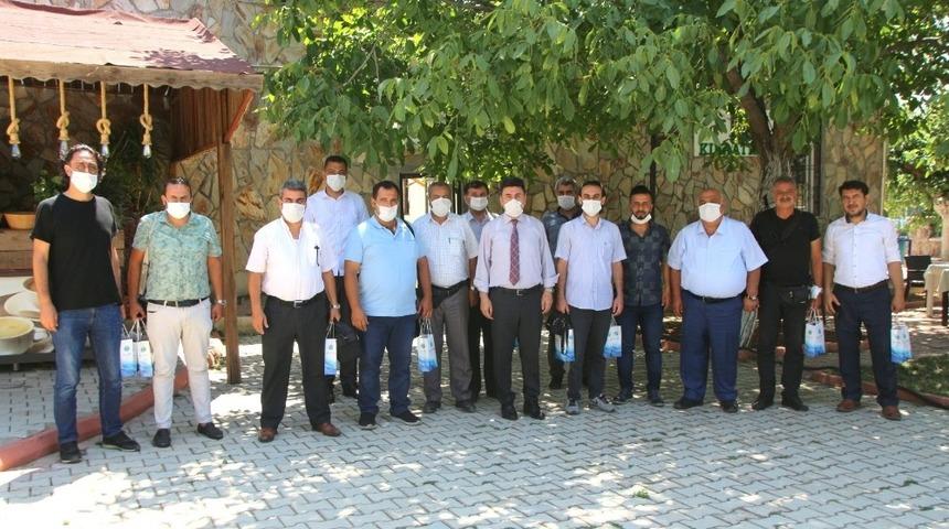 Rekt&ouml;r Karacoşkun basın temsilcileriyle bir araya geldi