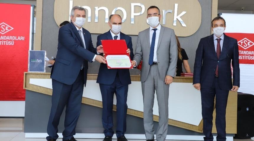 KTO Karatay &Uuml;niversitesine, Hijyen ve Sanitasyon Y&ouml;netim Sistemi Belgesi