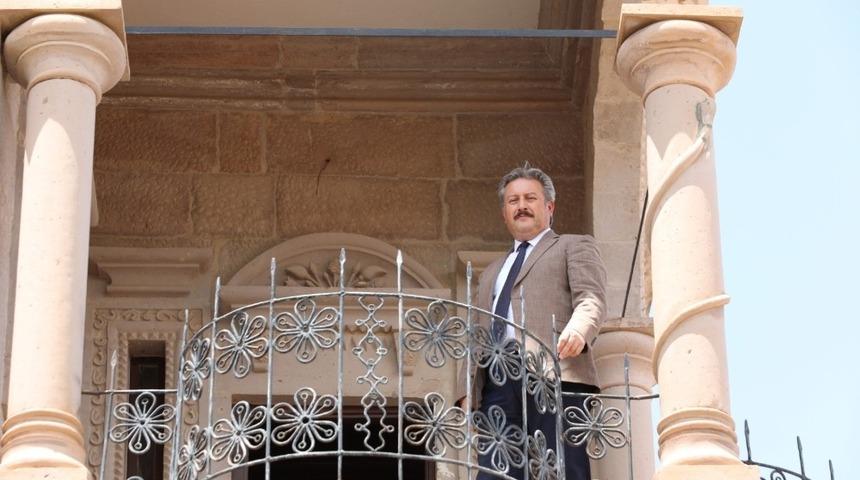 Başkan Palancıoğlu &ouml;l&uuml;m yıld&ouml;n&uuml;m&uuml;nde Mimar Sinan&rsquo;ı andı