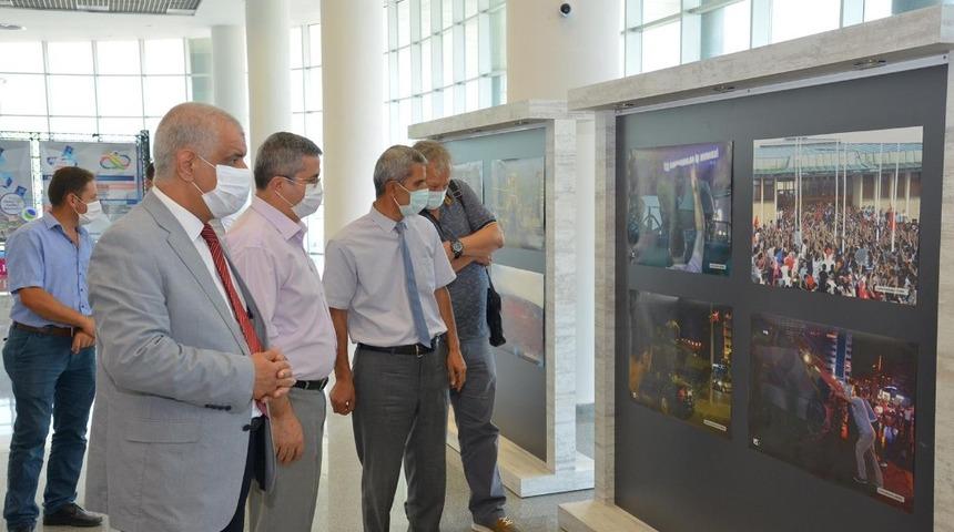 KAEÜ’sinde 15 Temmuz yansımaları adlı fotoğraf sergisi açıldı
