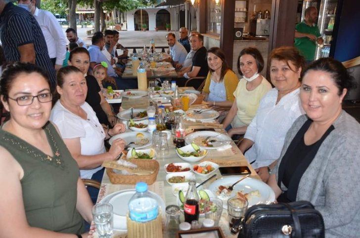 Torbalı’ya tayini çıkan Emniyet Müdürü Yener’e veda yemeği G3