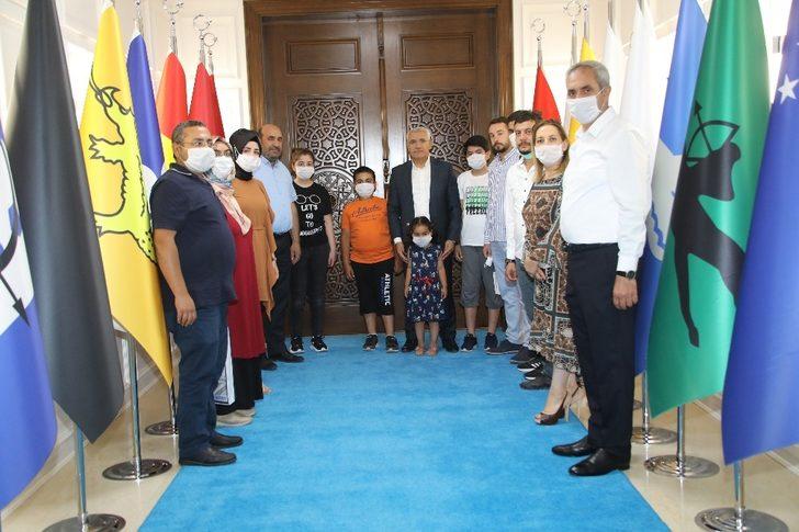 Battalgazi’den 15 Temmuz konulu resim yarışmasında ödüller verildi G1