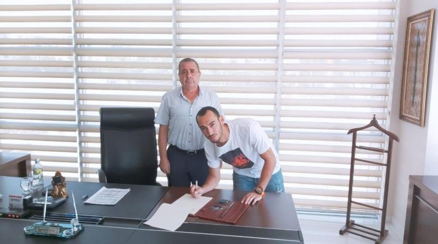 Yeşilyurt Belediyespor&rsquo;dan savunmaya takviye