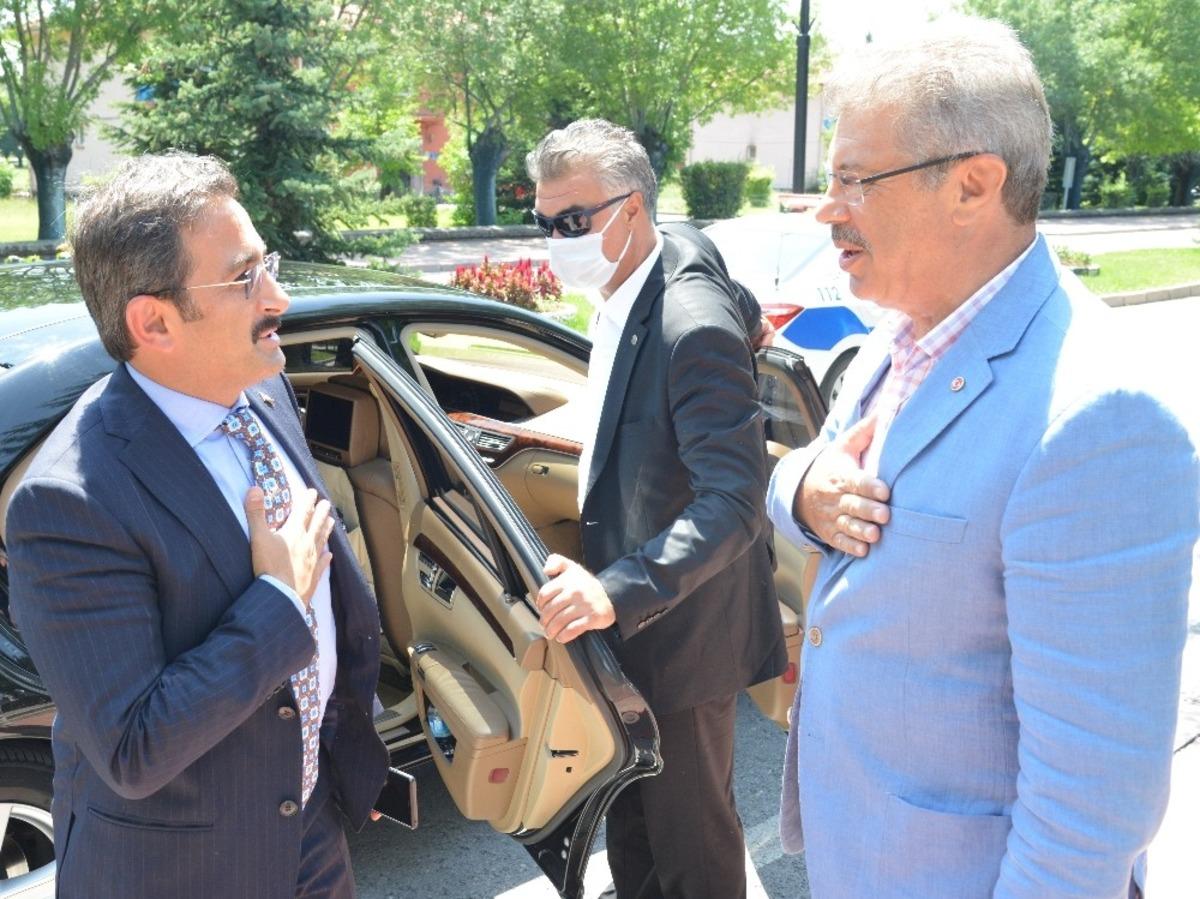 Tarım Bakan Yardımcısı Aksu Kayseri Şeker&rsquo;i ziyaret etti