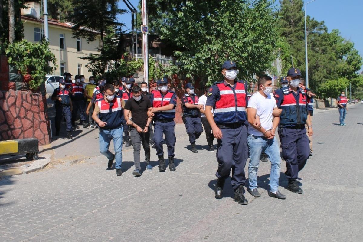 Jandarmanın dev uyuşturucu operasyonunda 15 kişi tutuklandı