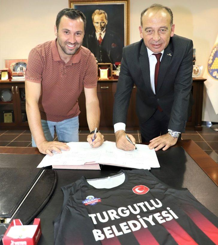 Turgutlu Belediyespor Kadın Basketbol Takımında ilk imzalar atıldı G5