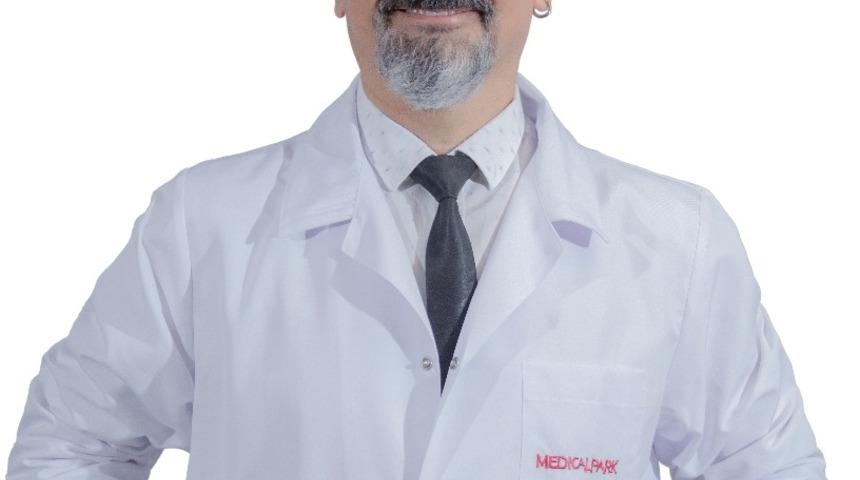 Kalp Damar Cerrahisi Uzmanı Profesör Doktor Hikmet İyem, Özel Medical Park Gaziantep Hastanesi’nde