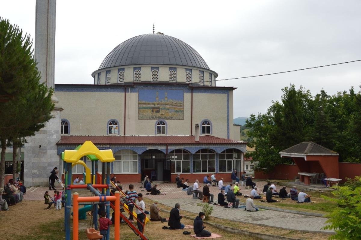 Şehit Astsubay Demirci i&ccedil;in mevlit okutuldu