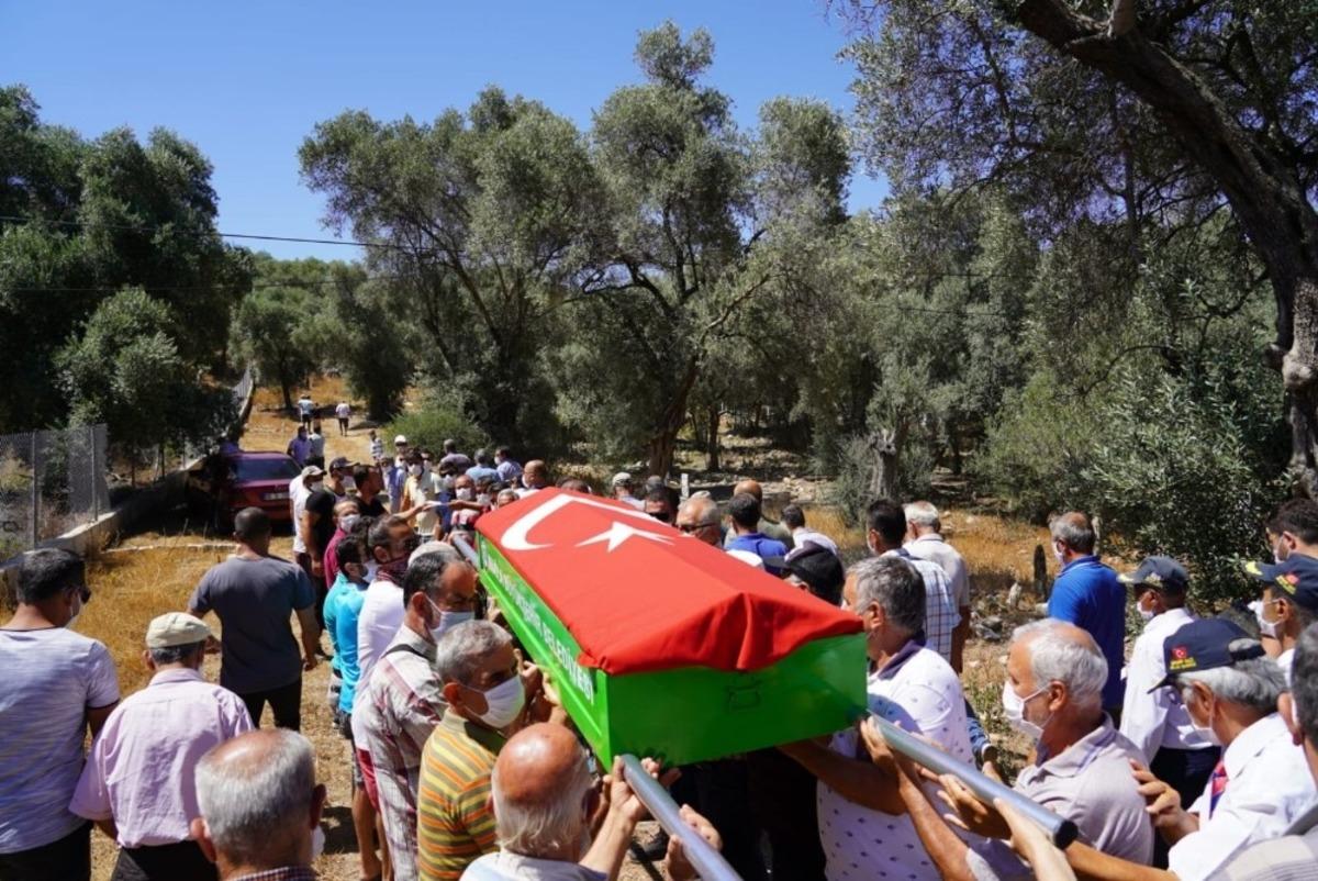 Kıbrıs Gazisi t&ouml;renle toprağa verildi